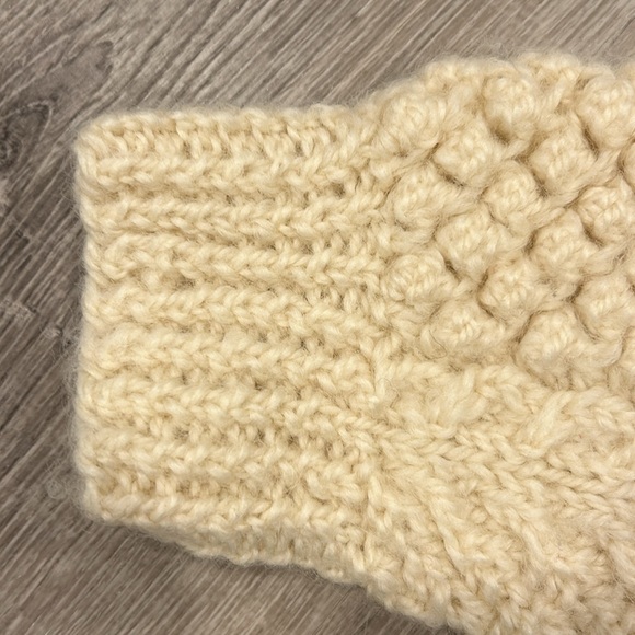 Hand made vintage Greek wool fisherman cable sweater - Picture 9 of 9